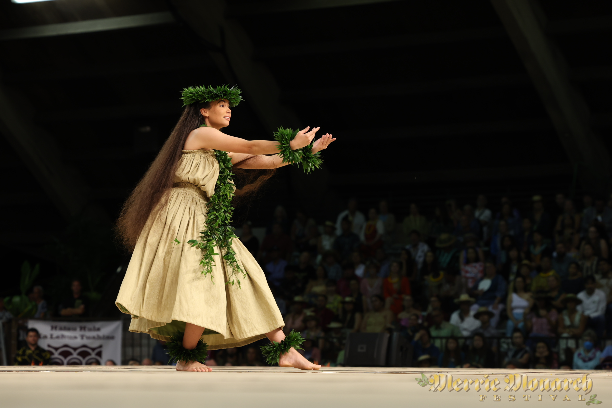 Merrie Monarch Festival Hula T-Shirt 2017 54th Annual Mens Small Collectible